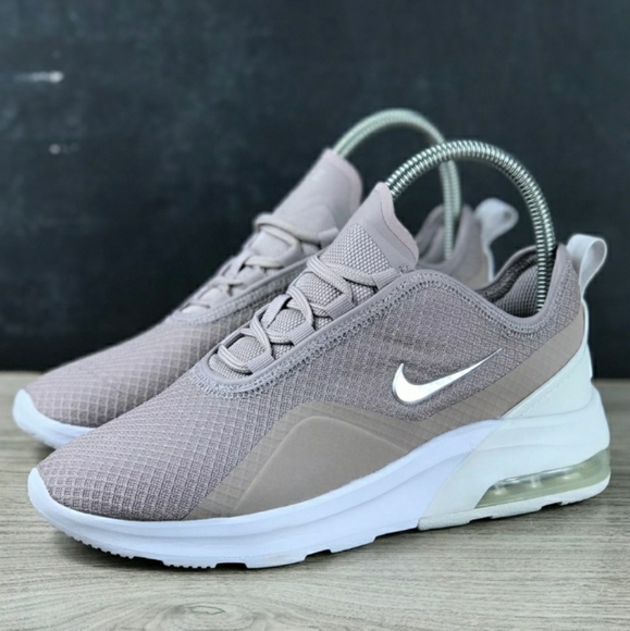 nike air max motion 2 pumice